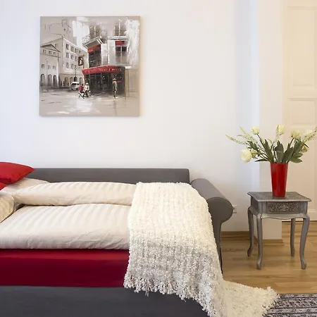 Leon Apartment