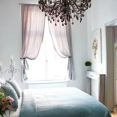 Leon Apartment